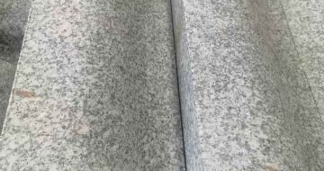乌兰察布芙蓉白S型拉丝面路沿石
