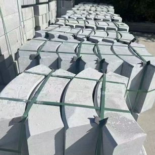 乌兰察布 芝麻灰弧形路沿石