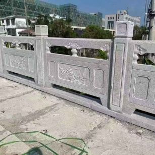 乌兰察布 芝麻白栏杆