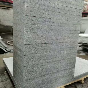 乌兰察布 花岗岩 地铺成品300*600，尺寸标准、厚薄均匀