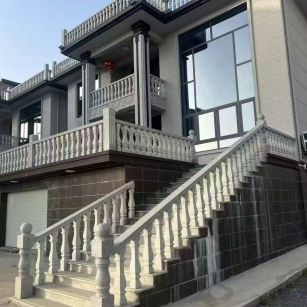 乌兰察布 芝麻白别墅阳台栏杆，楼梯栏杆