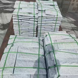 乌兰察布 芝麻白蘑菇石装车出货