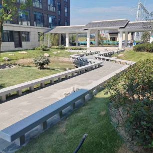 乌兰察布 芝麻灰小区坐凳&栏杆安装效果