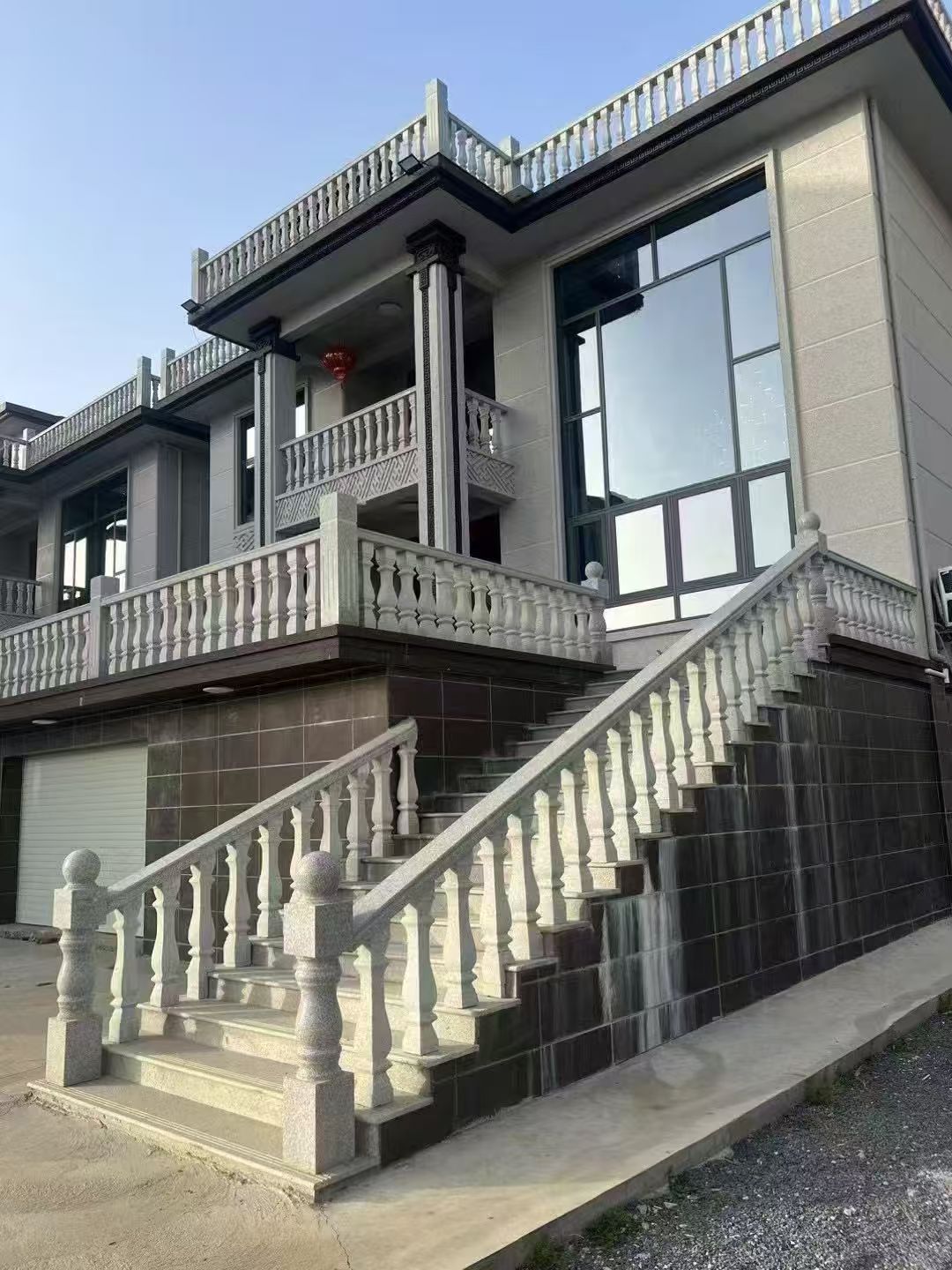 乌兰察布 芝麻白别墅阳台栏杆，楼梯栏杆