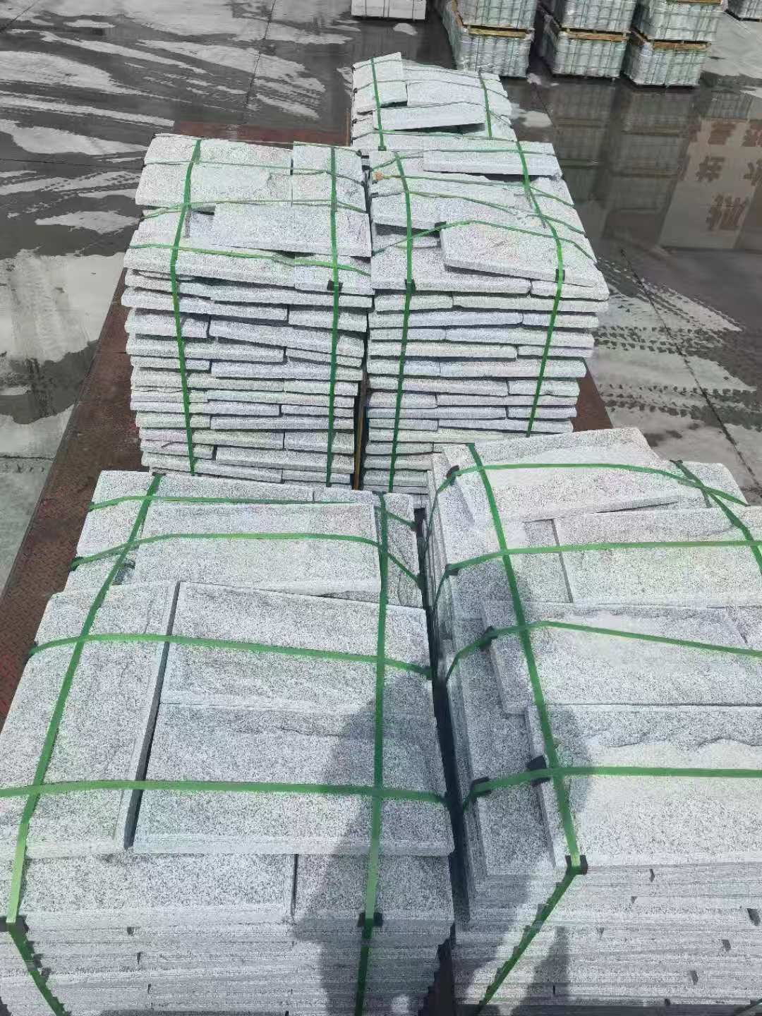 乌兰察布 芝麻白蘑菇石装车出货