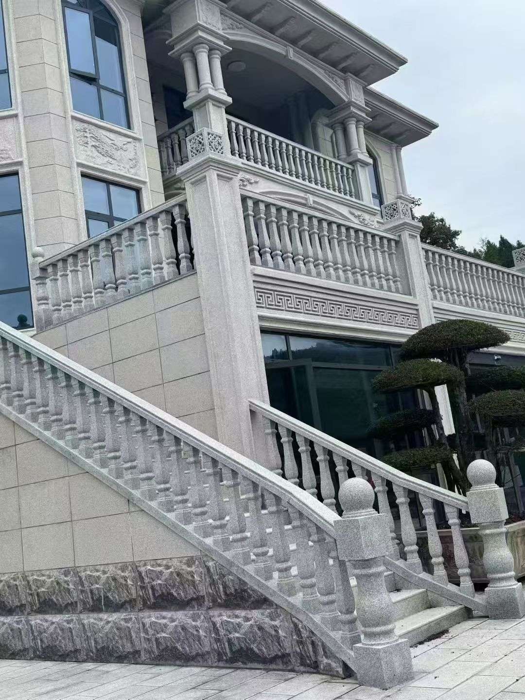 乌兰察布 芝麻白别墅，栏杆