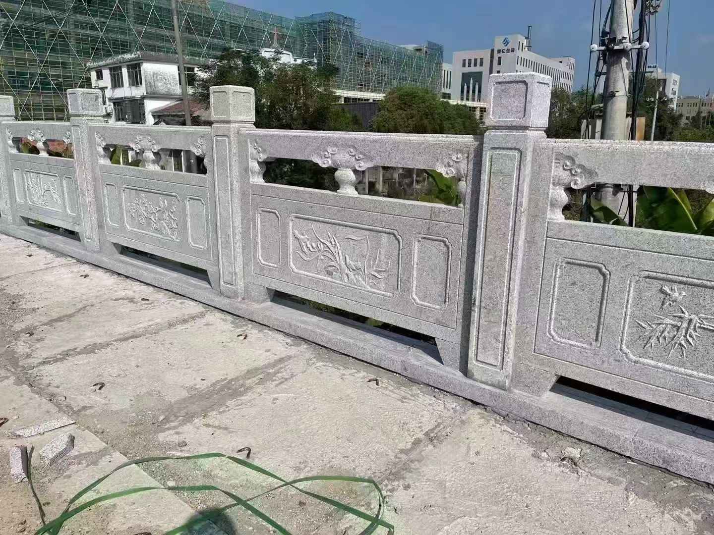 乌兰察布 芝麻白栏杆