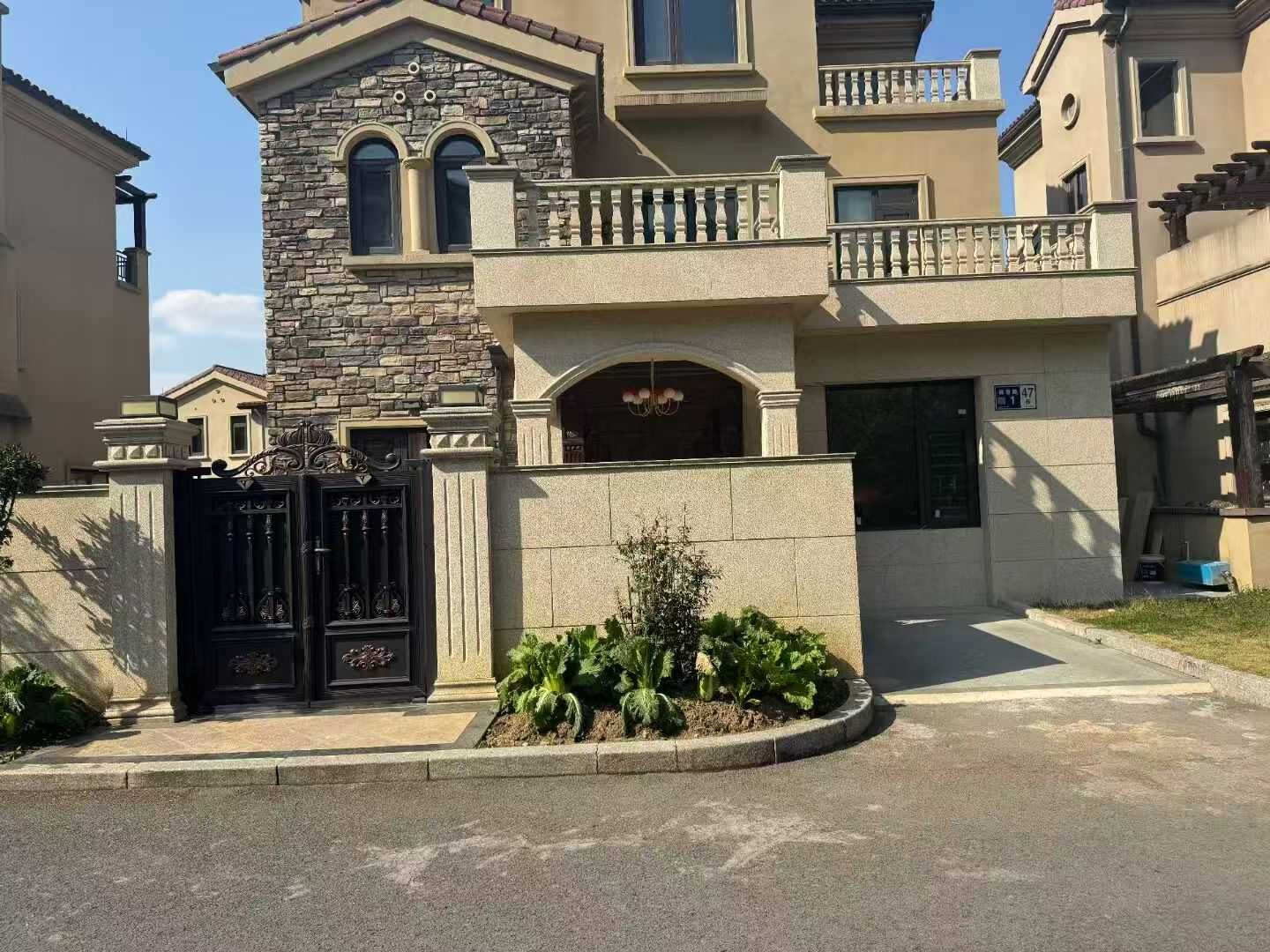 乌兰察布黄金麻别墅干挂效果展示