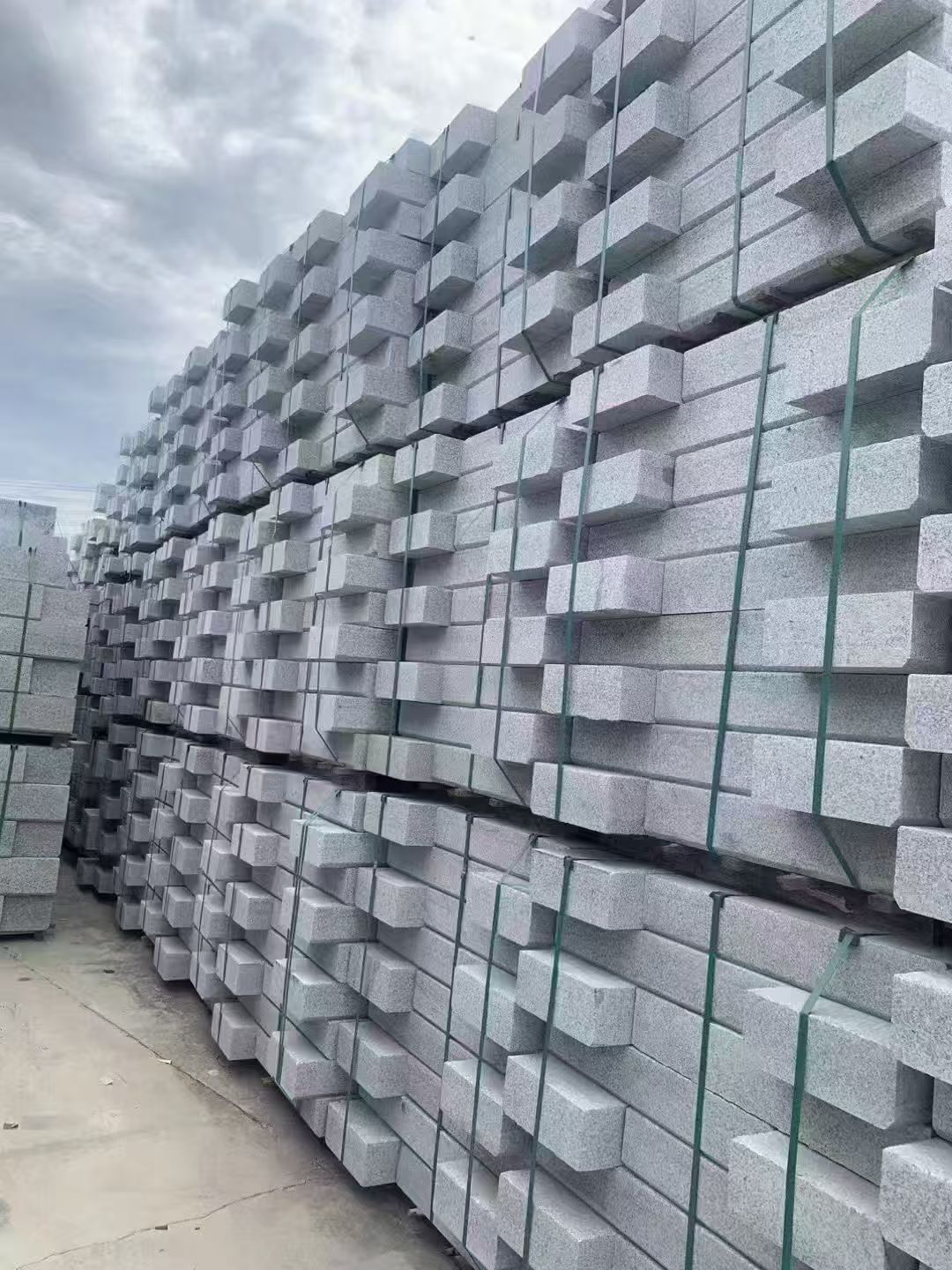 乌兰察布 芝麻灰侧石