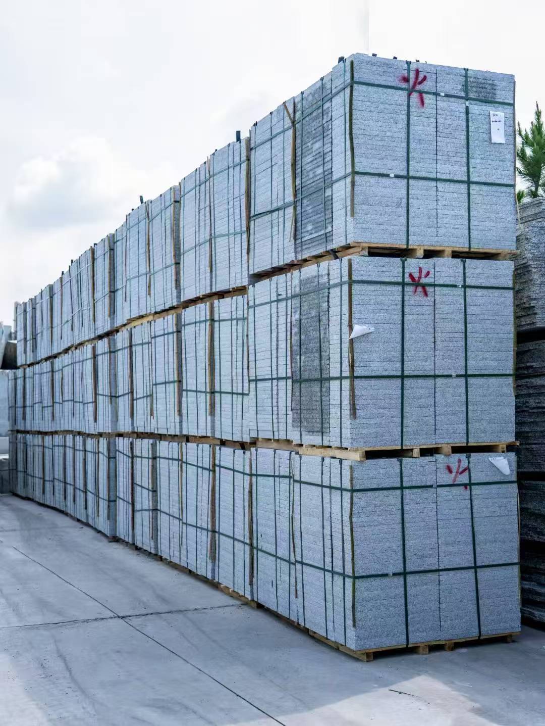 乌兰察布 芙蓉白3公分火烧地铺成品300*600